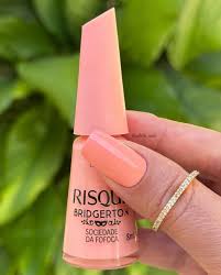 Esmalte Cremoso Risqué Bridgerton 8ml - Sociedade da Fofoca