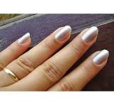 Esmalte de uñas platino Risqué de 8 ml