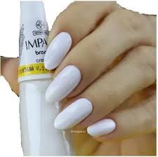 Esmalte Impala branco cremoso